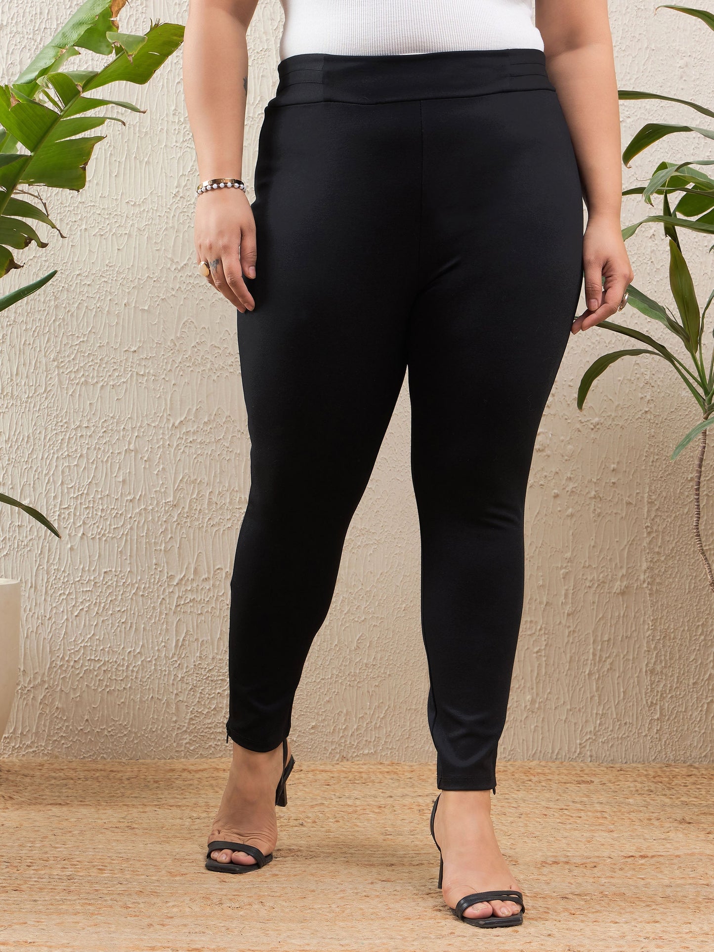 Women's Black Roma Side Zipper High Waist Jeggi