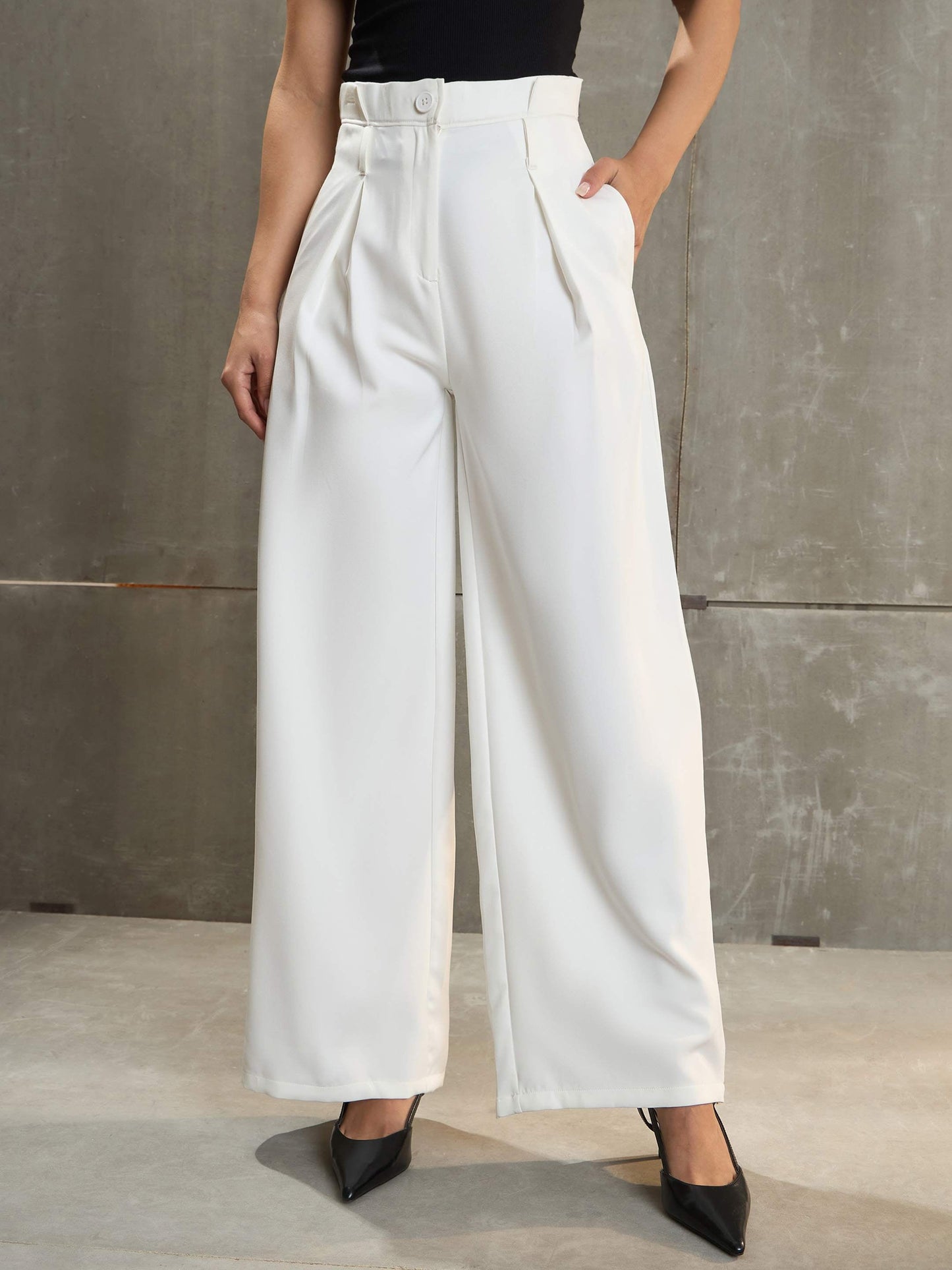 Women's White Front Pleated High Rise Pan