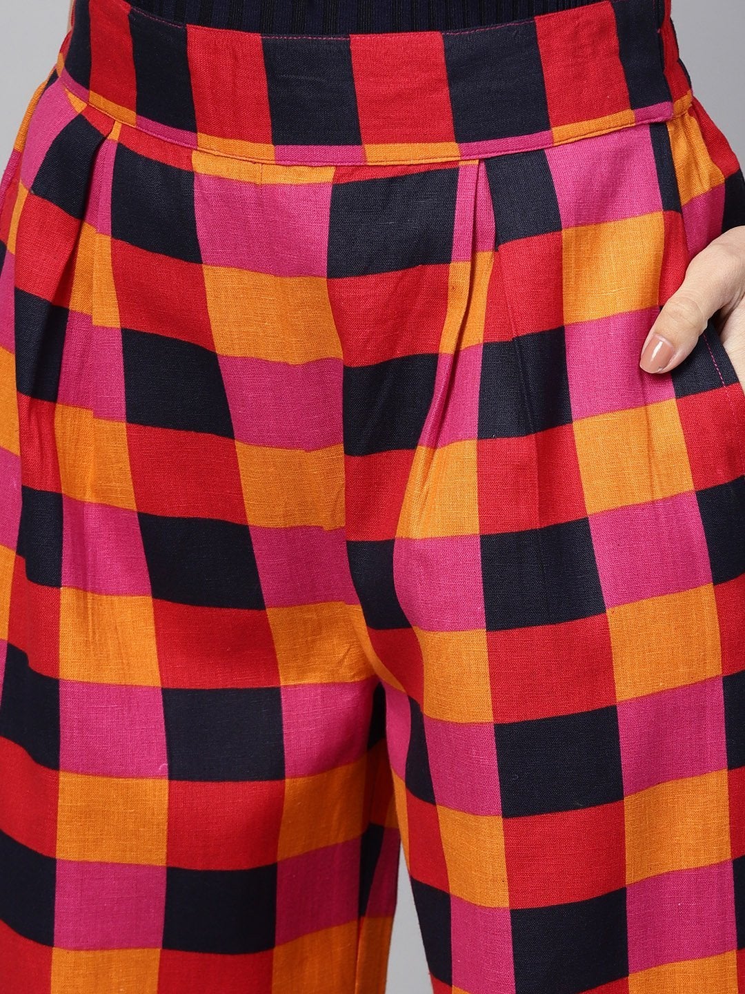 Women's Multi Check Pleated Pants