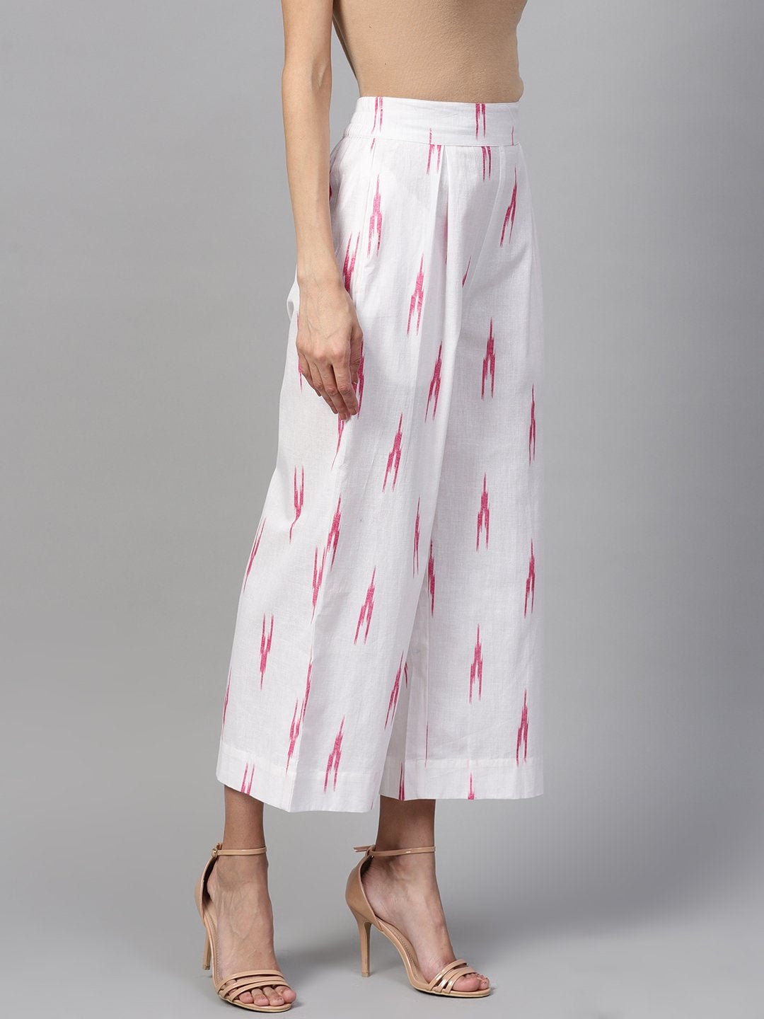 Women's White Ikat Pleated Pants