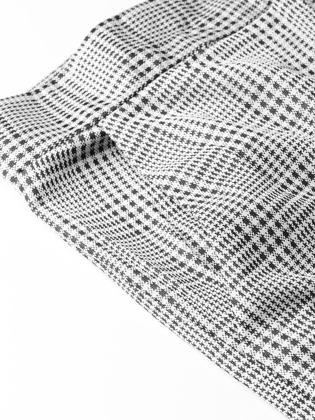 Women's Black & Grey Check Tapered Pant