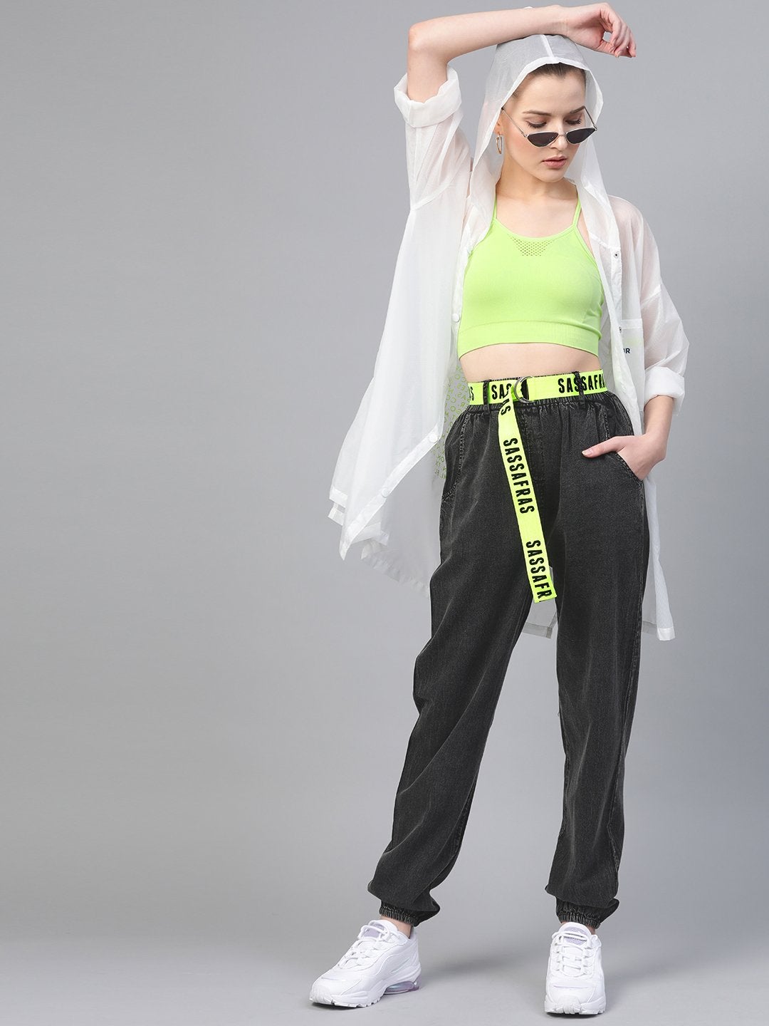 Women's Black Contrast Belted Denim Jogger