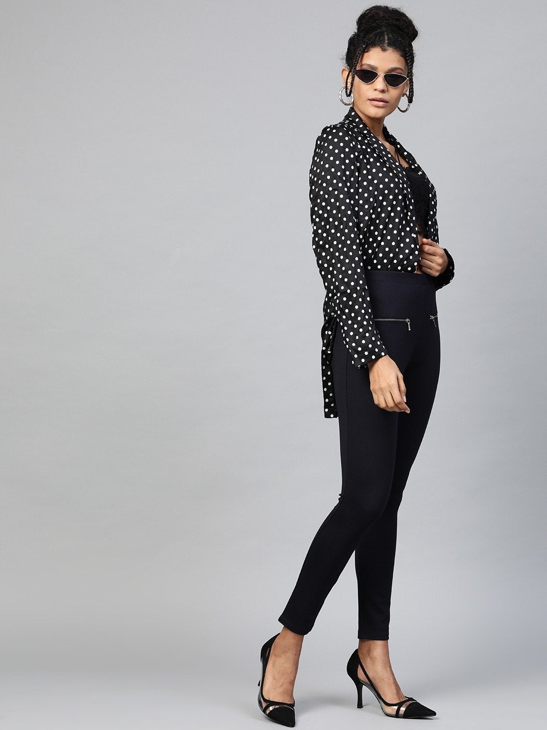 Women's Navy Pocket Chain Detail Jeggings