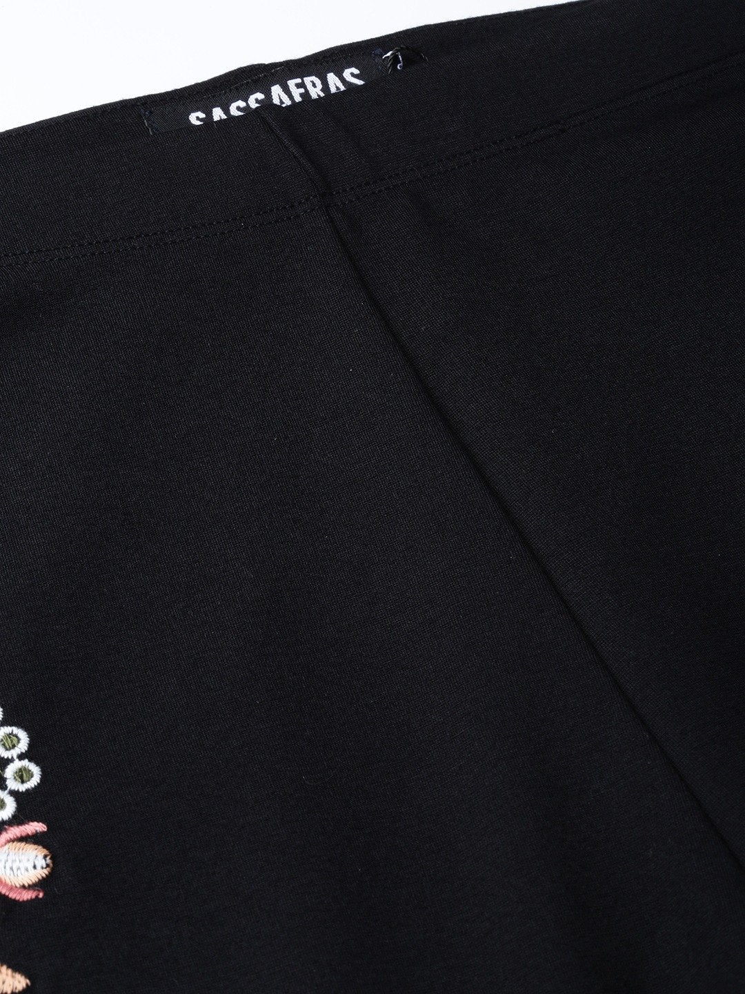 Women's Black Embroidered Jeggings