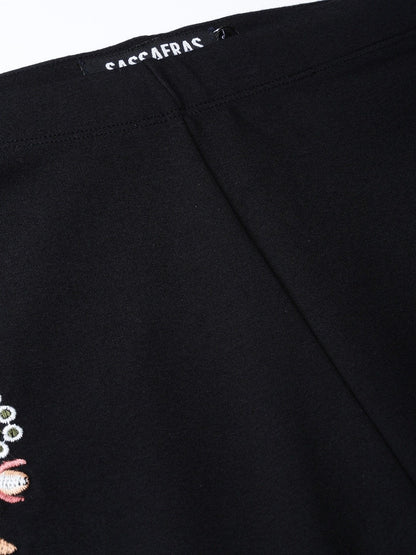 Women's Black Embroidered Jeggings