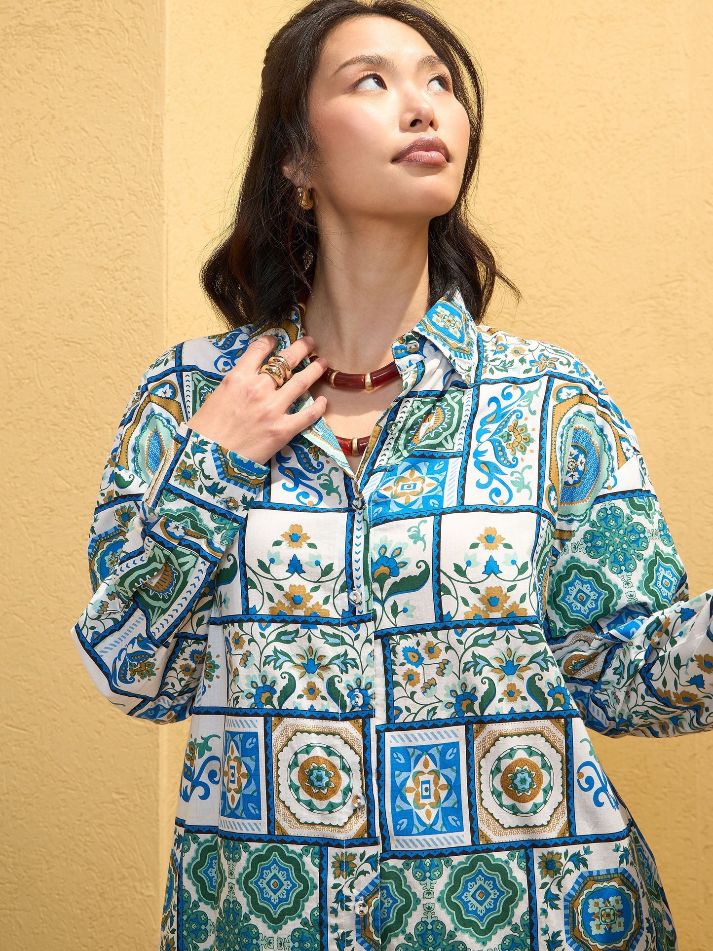 Women's Blue & White Cambric Floral Shirt With Pan