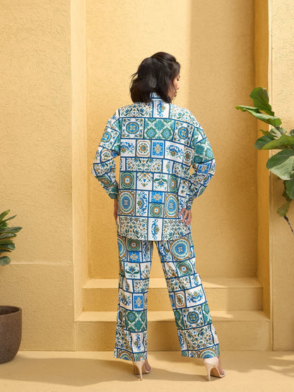 Women's Blue & White Cambric Floral Shirt With Pan