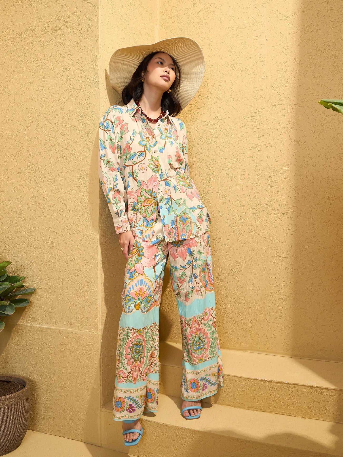 Women's Beige Floral Border Print Shirt With Pan