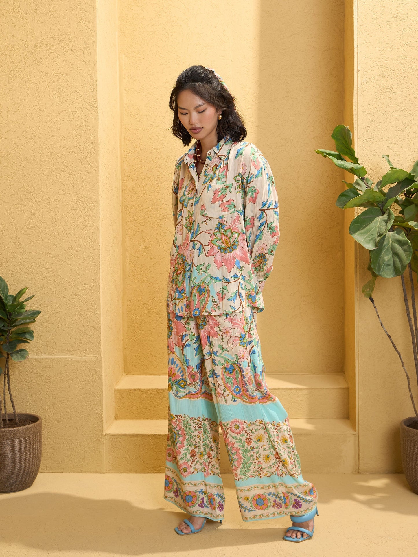 Women's Beige Floral Border Print Shirt With Pan