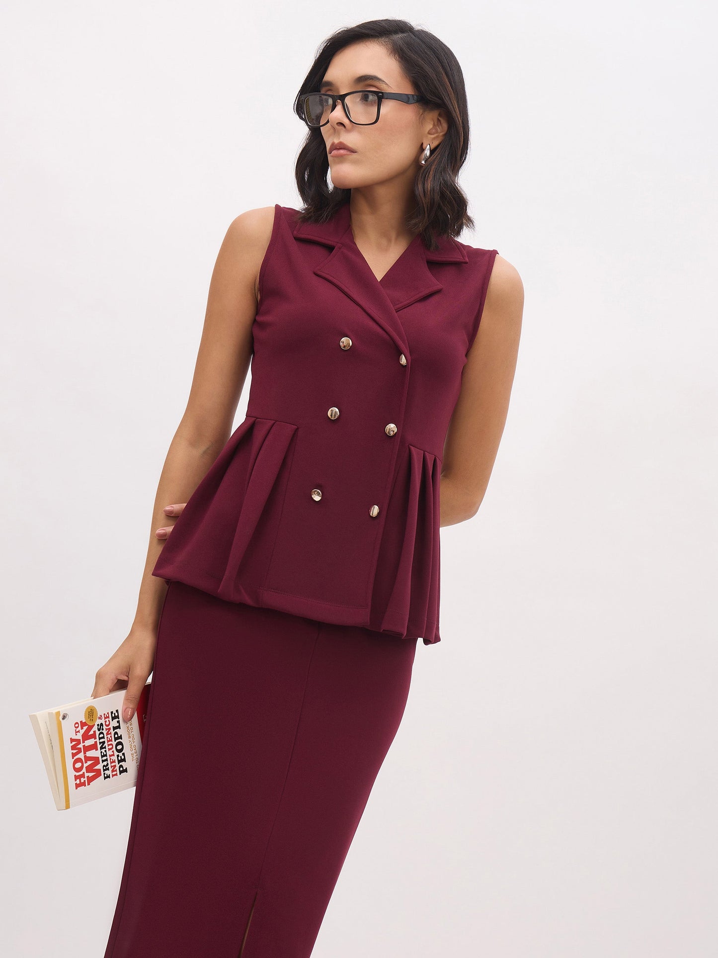Women's Burgundy Sleeveless Notched Button Top With Skirt