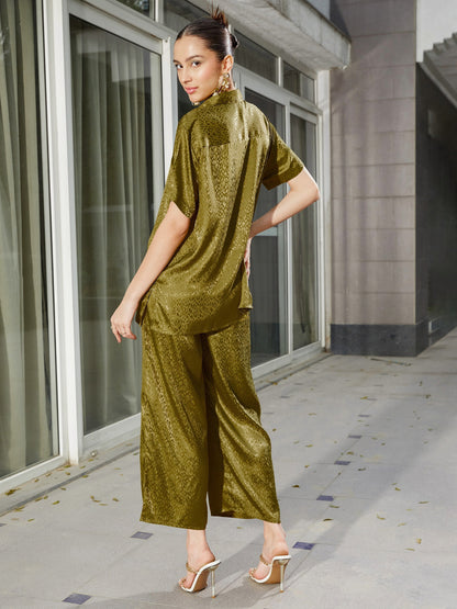Women's Olive Jacquard Loose Fit Shirt With Straight Pants