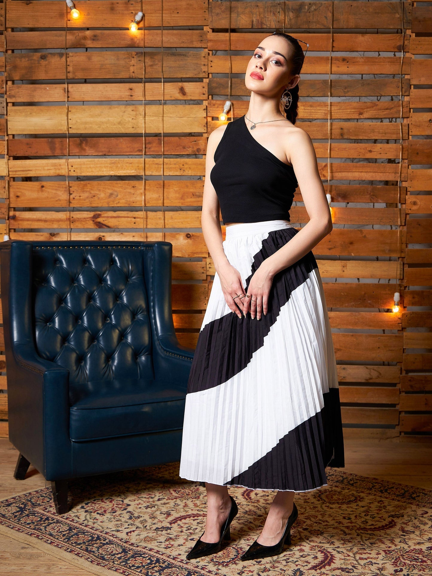 Women's Black Crop Top With Colour Block Pleated Skirt