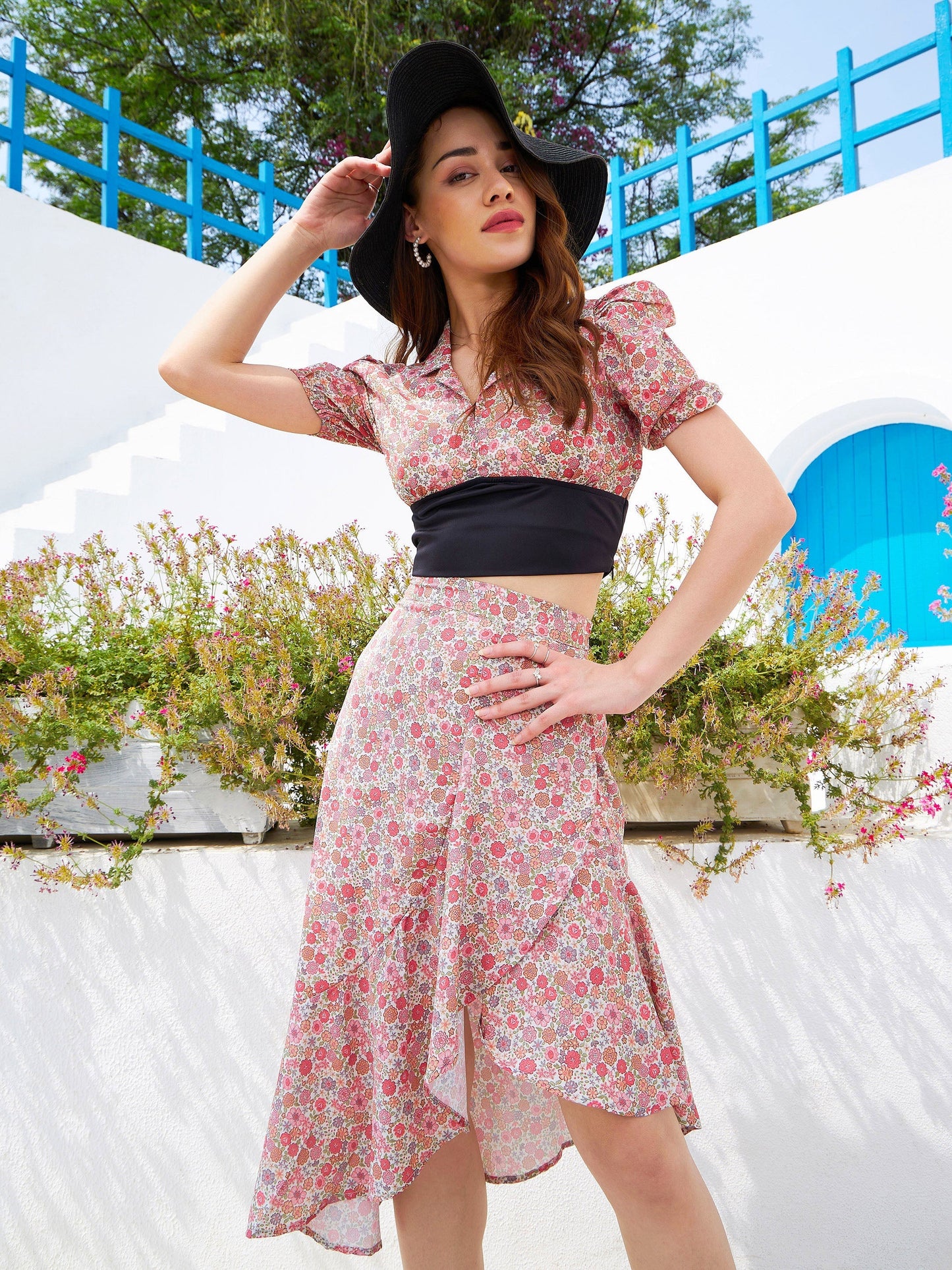 Women's Beige Ditsy Floral Crop Top With Ruffle Skirt