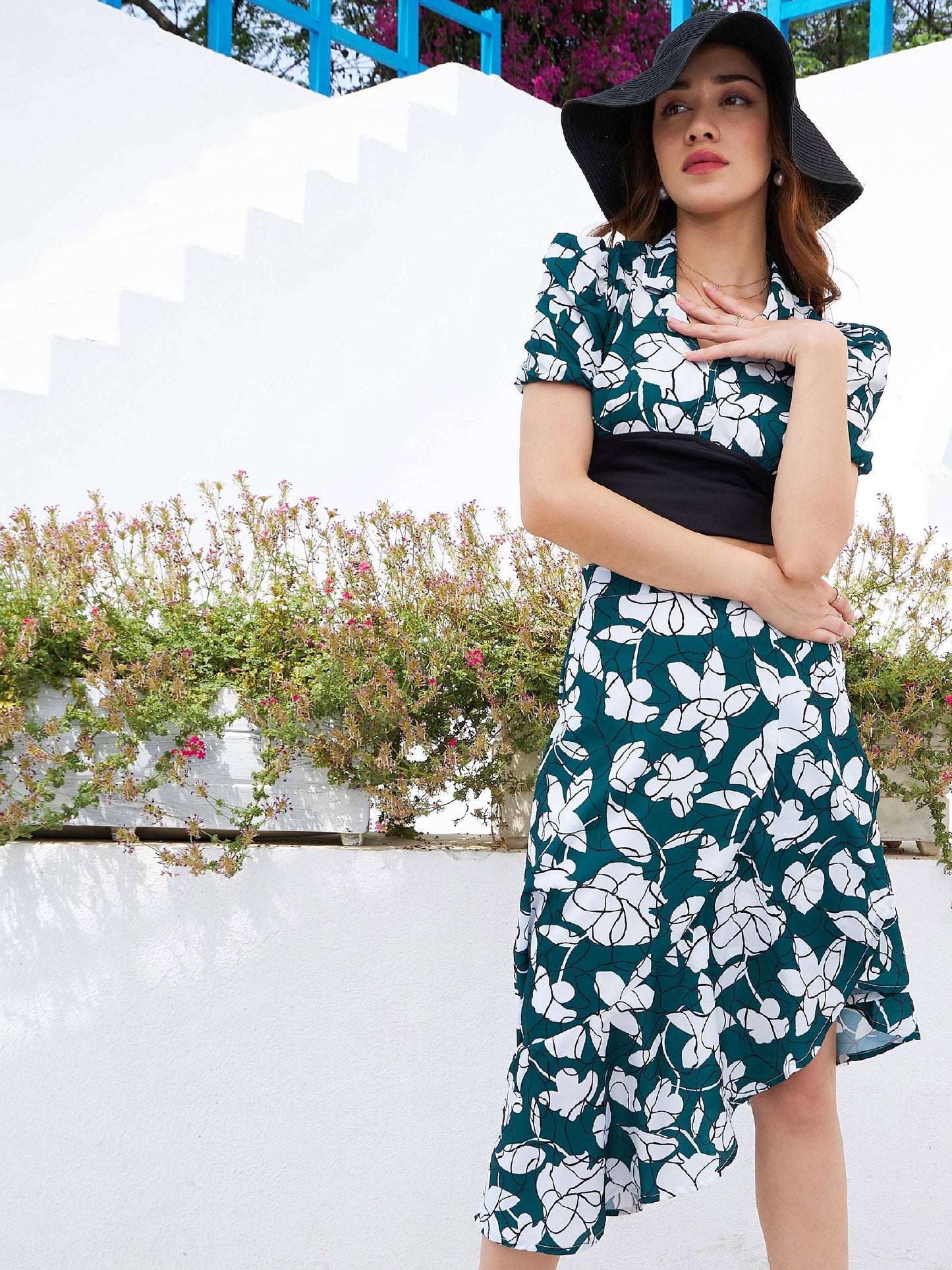 Women's Emerald Green Floral Crop Top With Ruffle Skirt