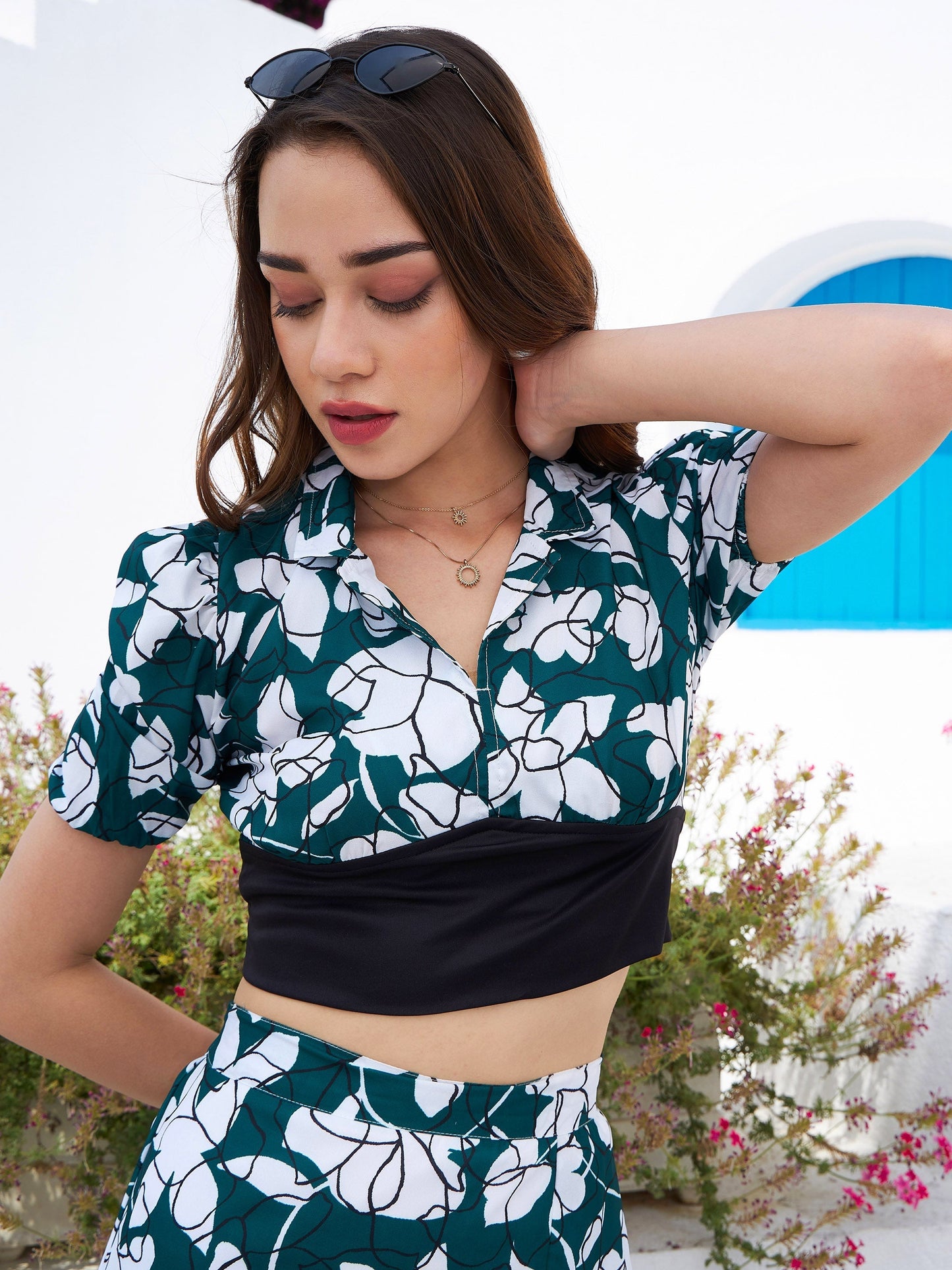 Women's Emerald Green Floral Crop Top With Ruffle Skirt