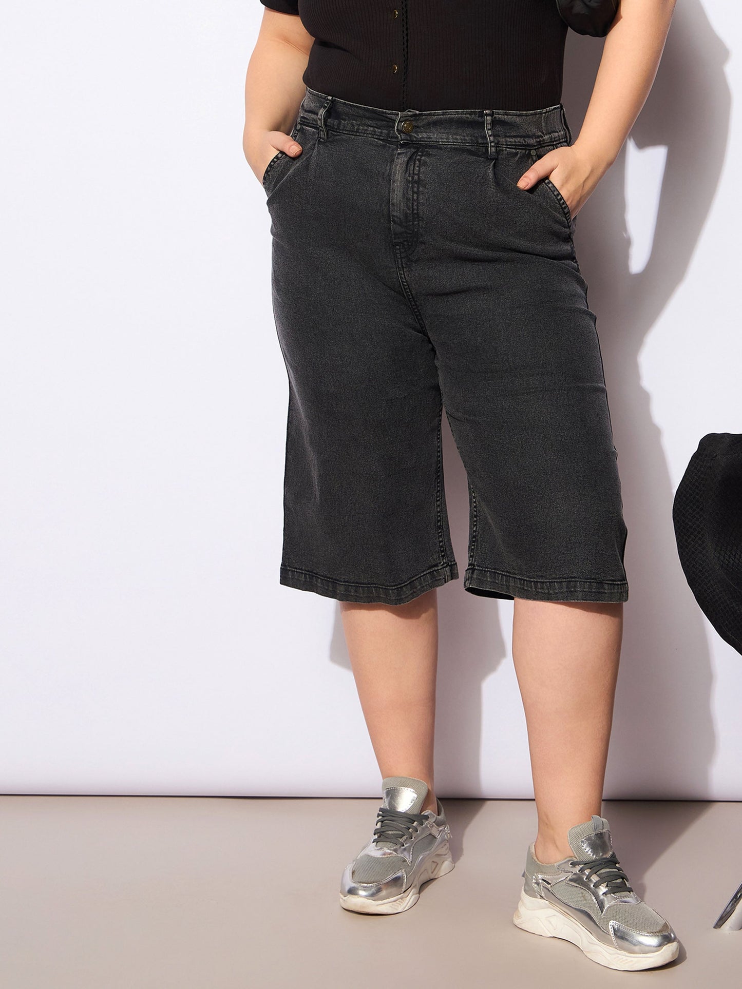 Women's Black Denim Bermuda Shor