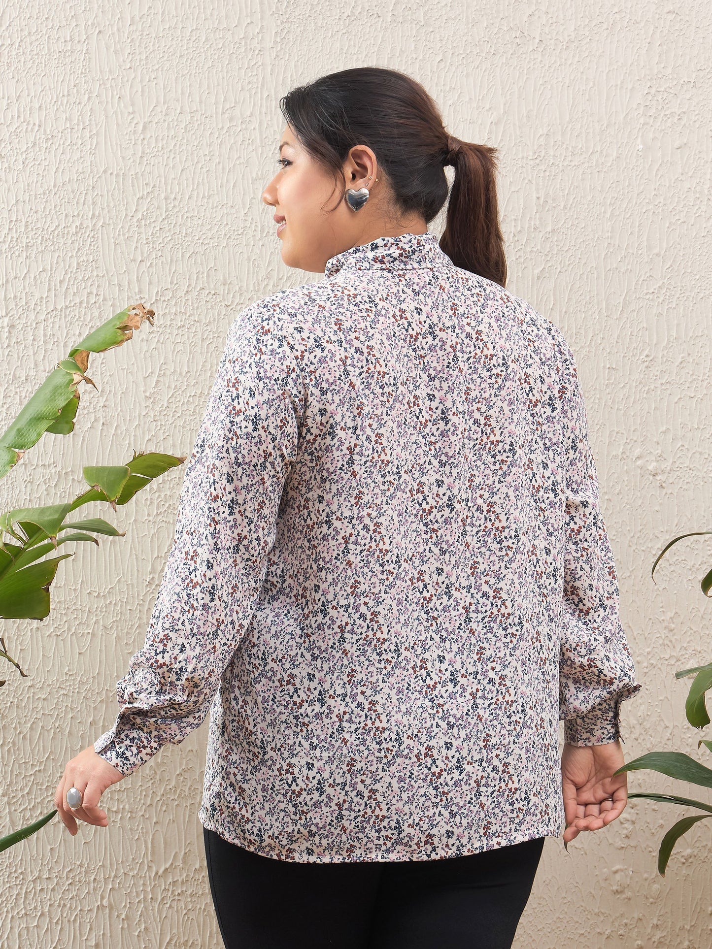 Women's White Ditsy Floral Tie Knot Shi
