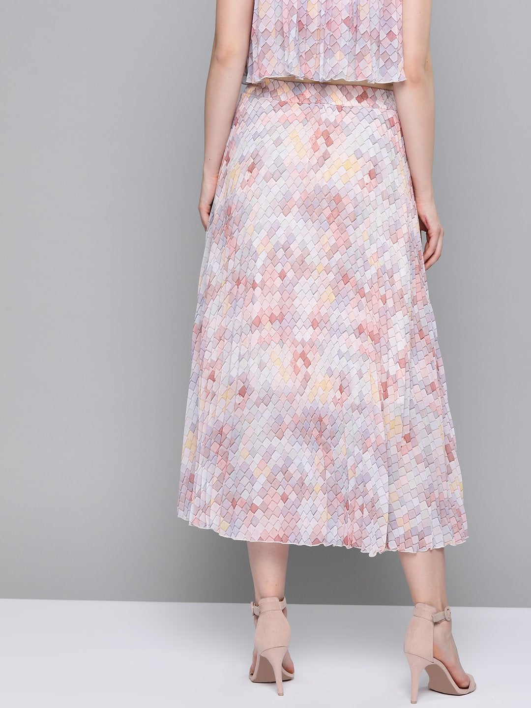 Women's Peach Tile Print Pleated Longline Skirt