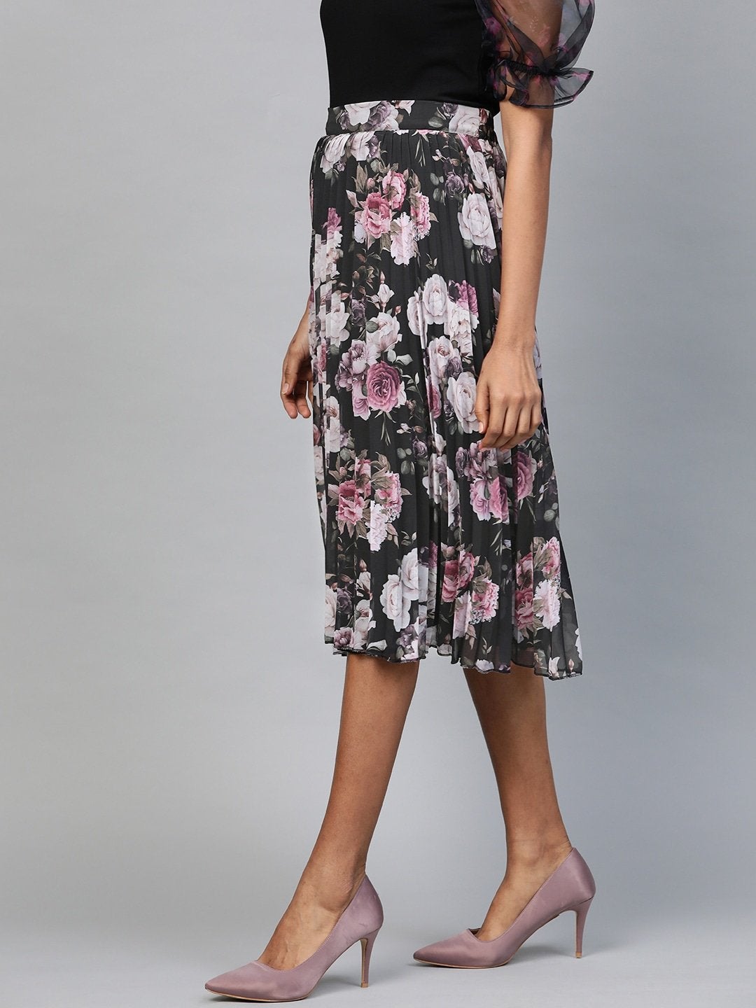 Women's Black Floral Pleated Skirt