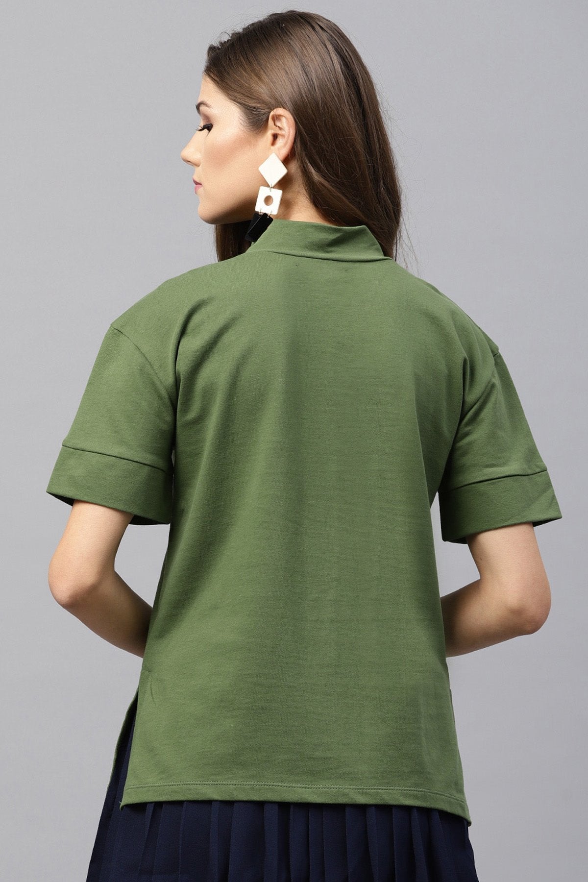 Women's Olive Boxy Turtle Neck Sweatshirt