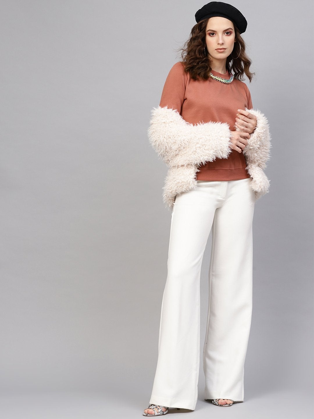 Women's Dusty Pink Neck Trim Sweatshirt