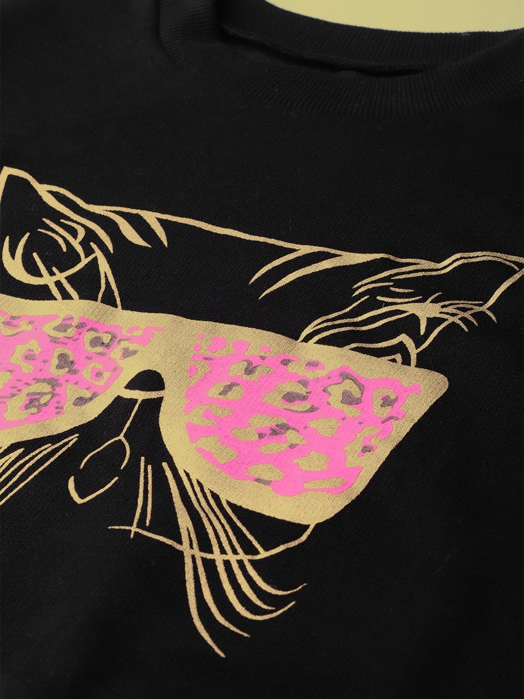 Women's Black Kitty Face Sweatshirt