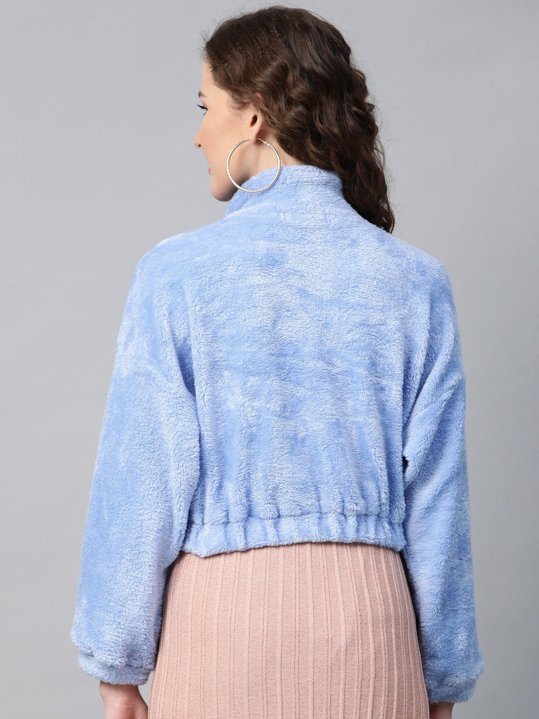 Women's Blue Kangaroo Pocket Faux Fur Crop Sweatshirt