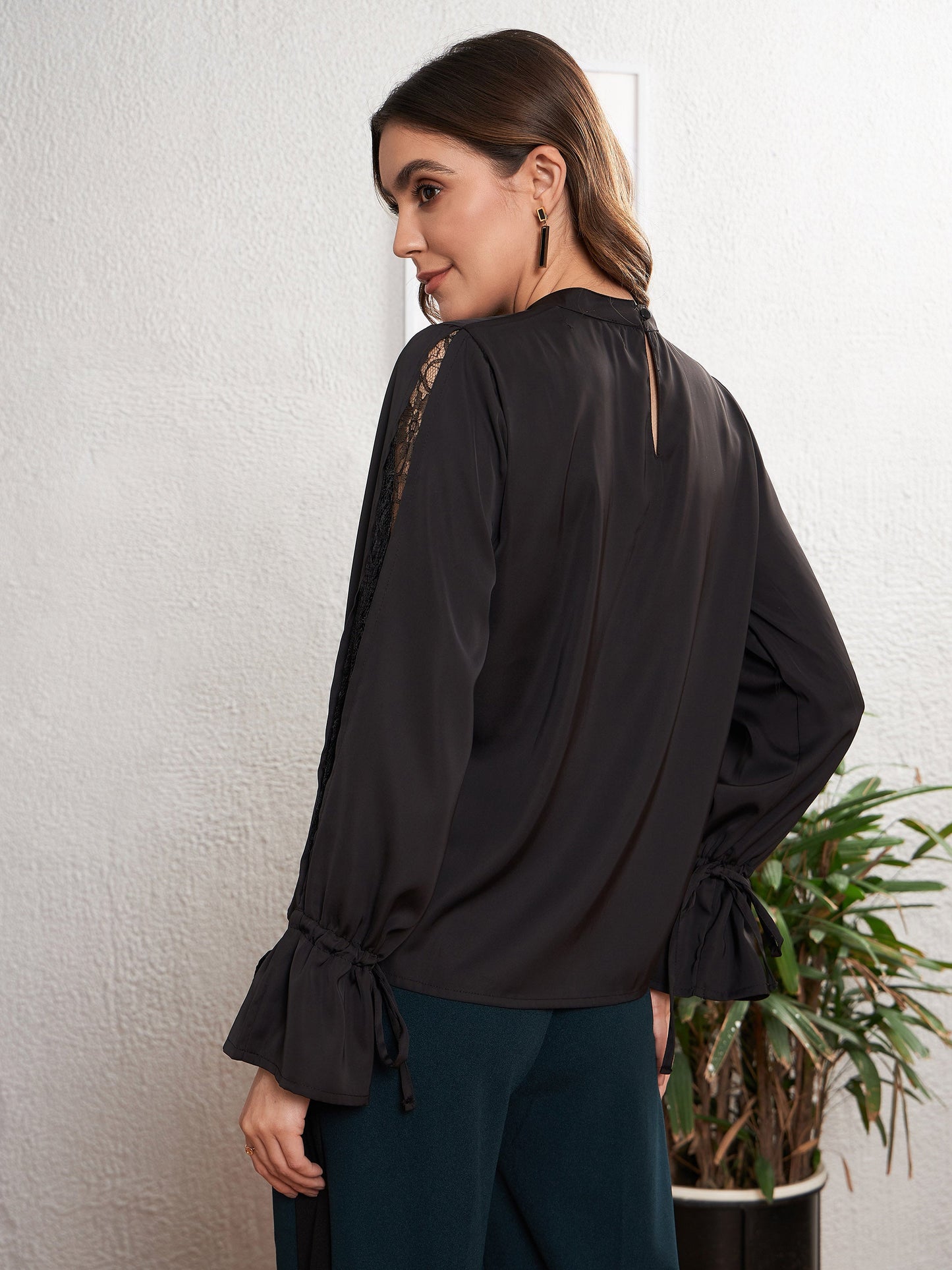 Women's Black Satin Lace Detail Puff Sleeves Top