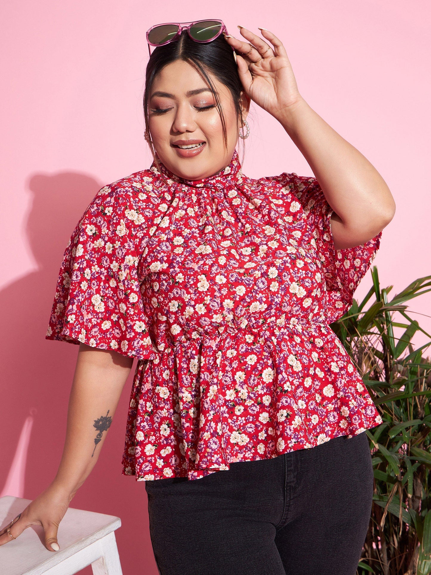 Women's Red Floral Back Tie-up Top