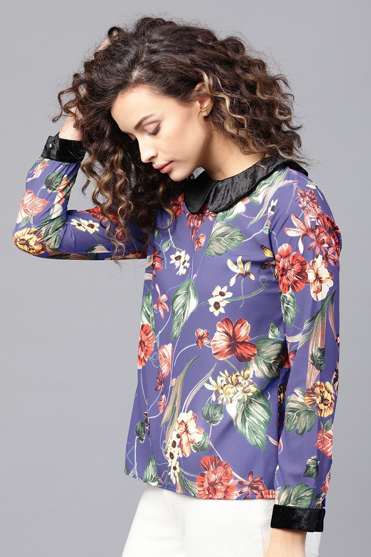 Women's Blue Floral Peterpan Top