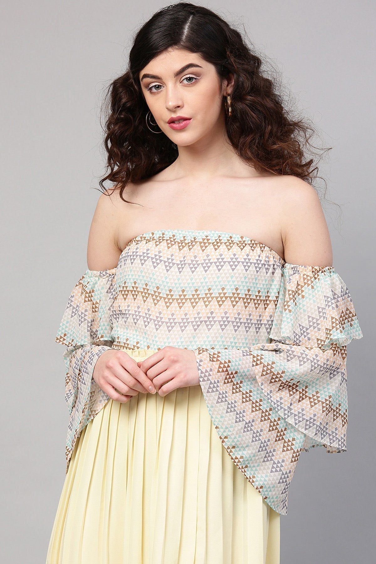 Women's Geometric Pattern Off Shoulder Tiered Sleeves Top