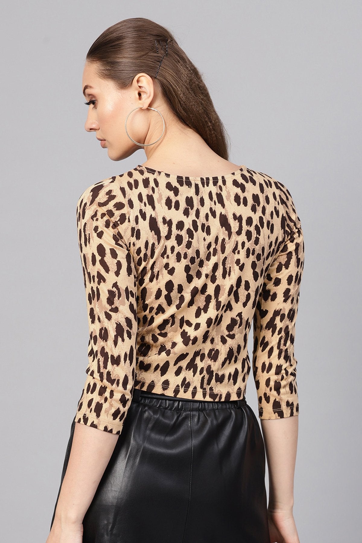 Women's Beige Cheetah Long Sleeve Crop Top