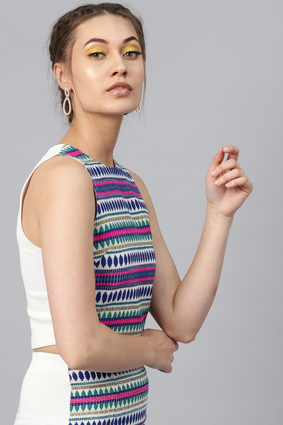 Women's White Sleeveless Jacquard Crop Top