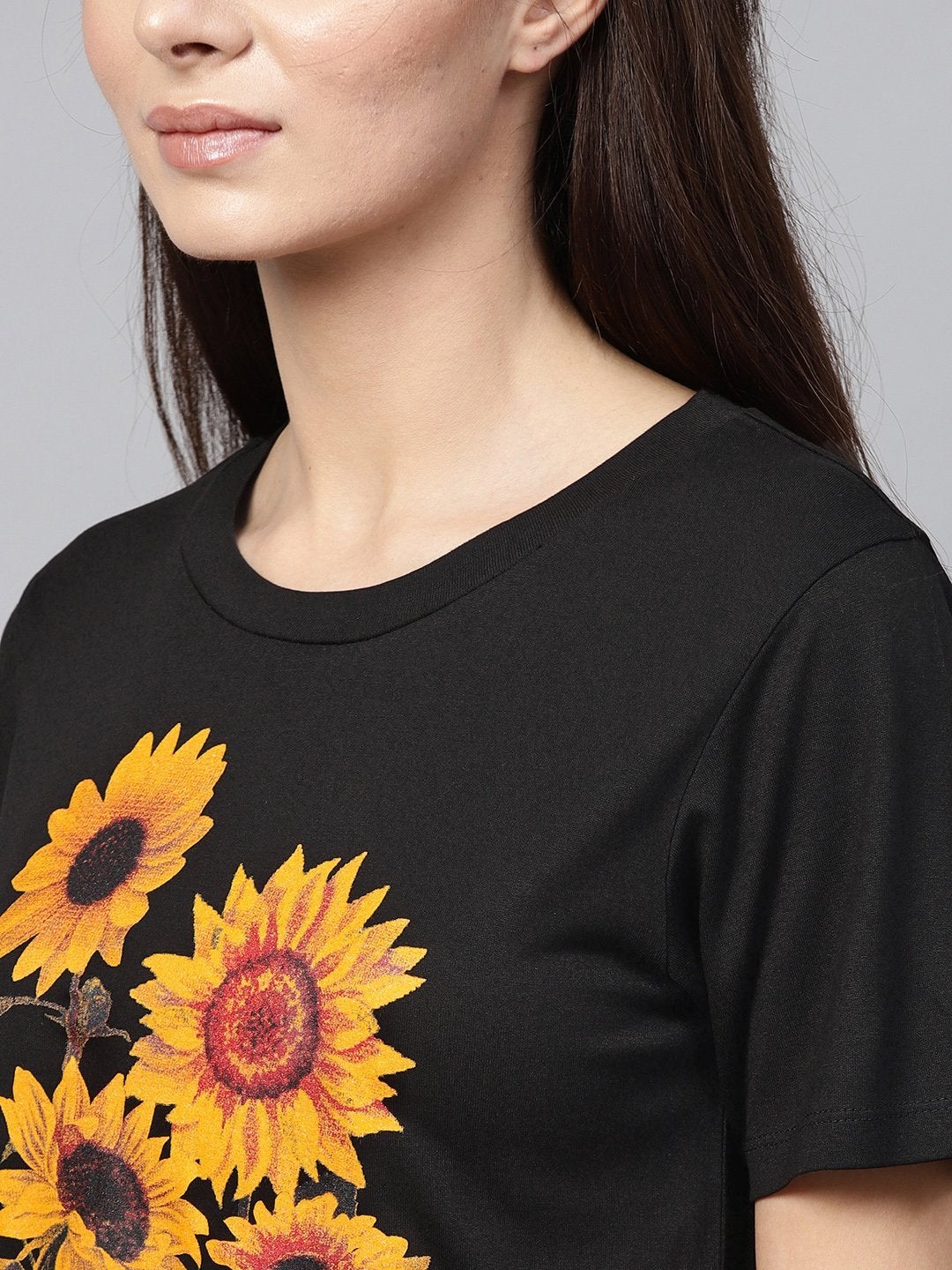 Women's Black Sunflower Print Crop Tee