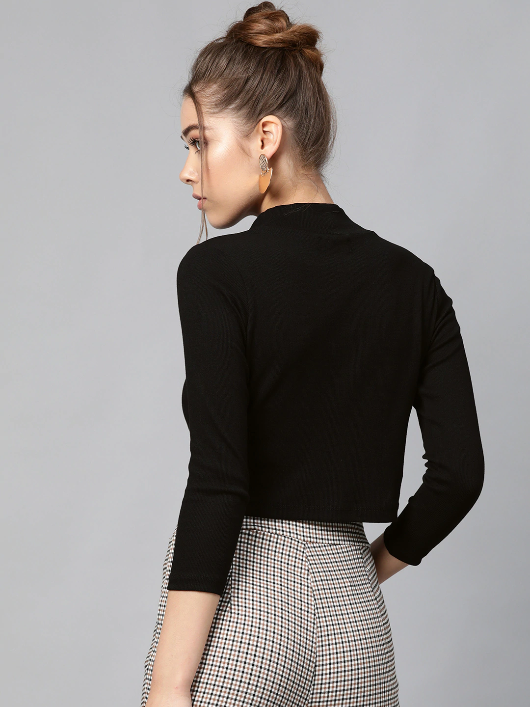 Women's Black Rib Turtle Neck Crop Top