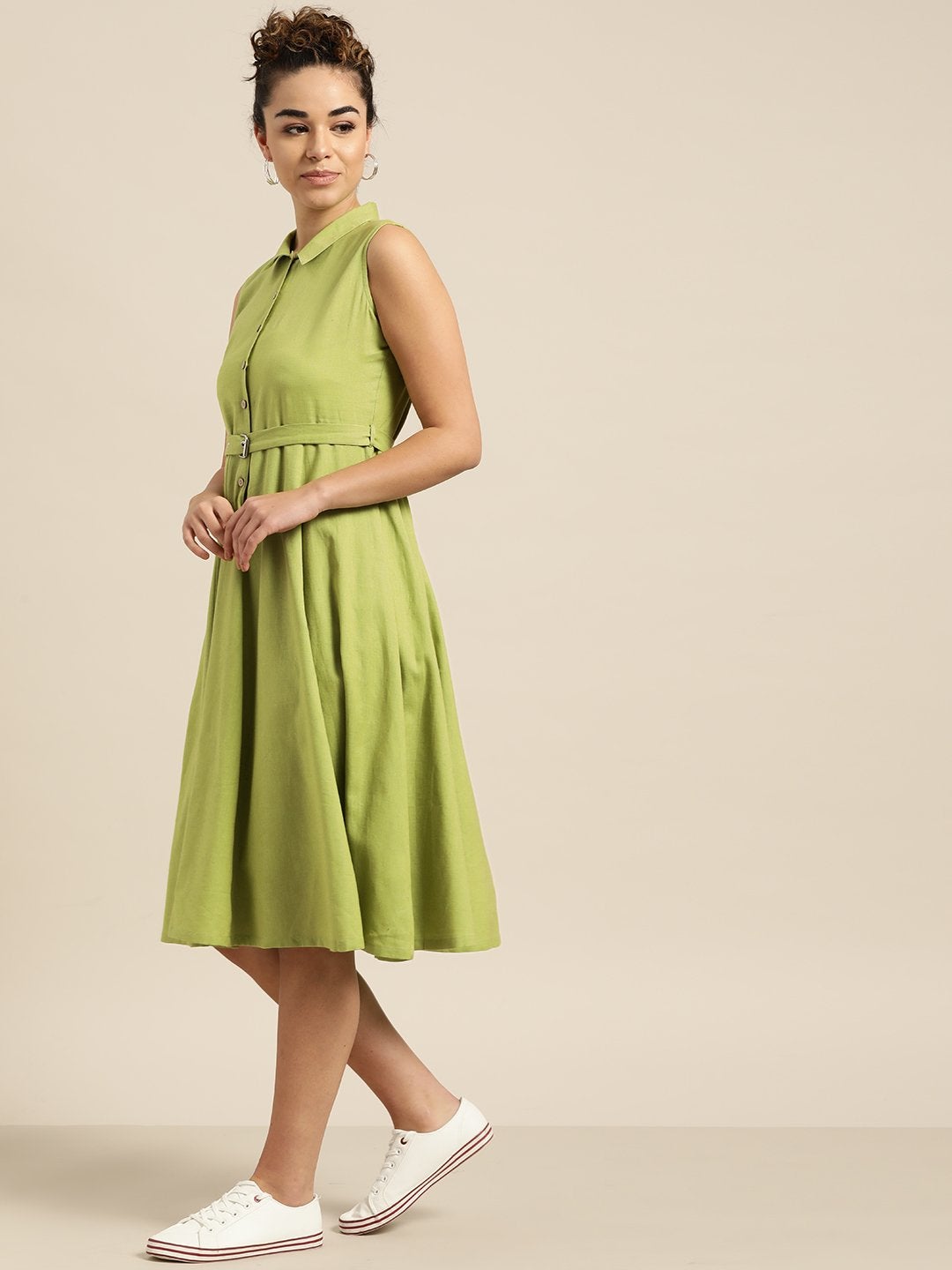 Women's Green Sleeveless Belted Dress