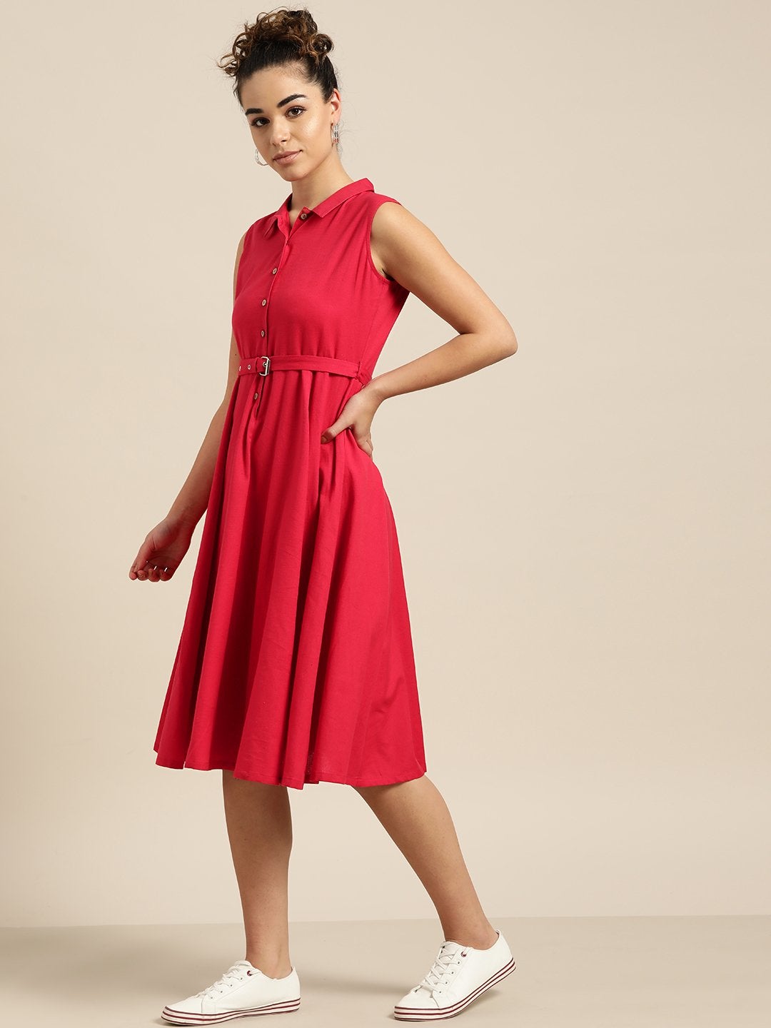 Women's Red Sleeveless Belted Dress
