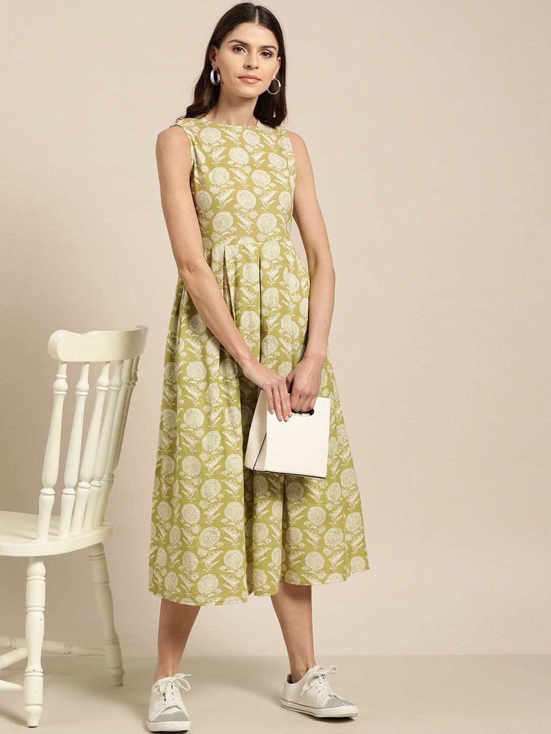 Women's Pista Green Sleeveless Box Pleat Midi Dress