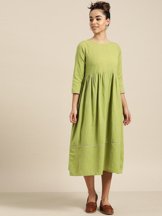 Women's Green Gathered Midi Dress