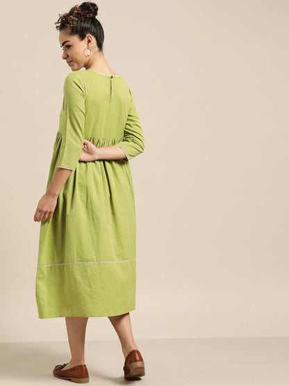 Women's Green Gathered Midi Dress