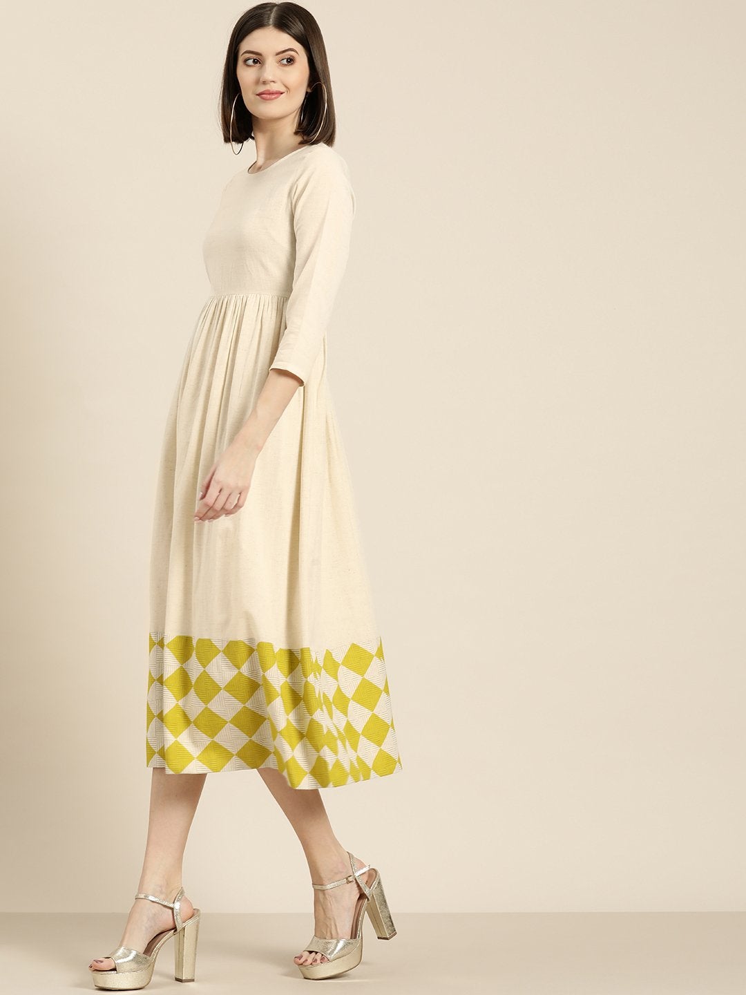 Women's Green Geo Print Gathered Midi Dress