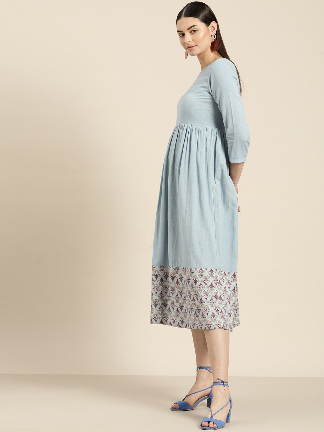Women's Blue Floral Print Gathered Midi Dress