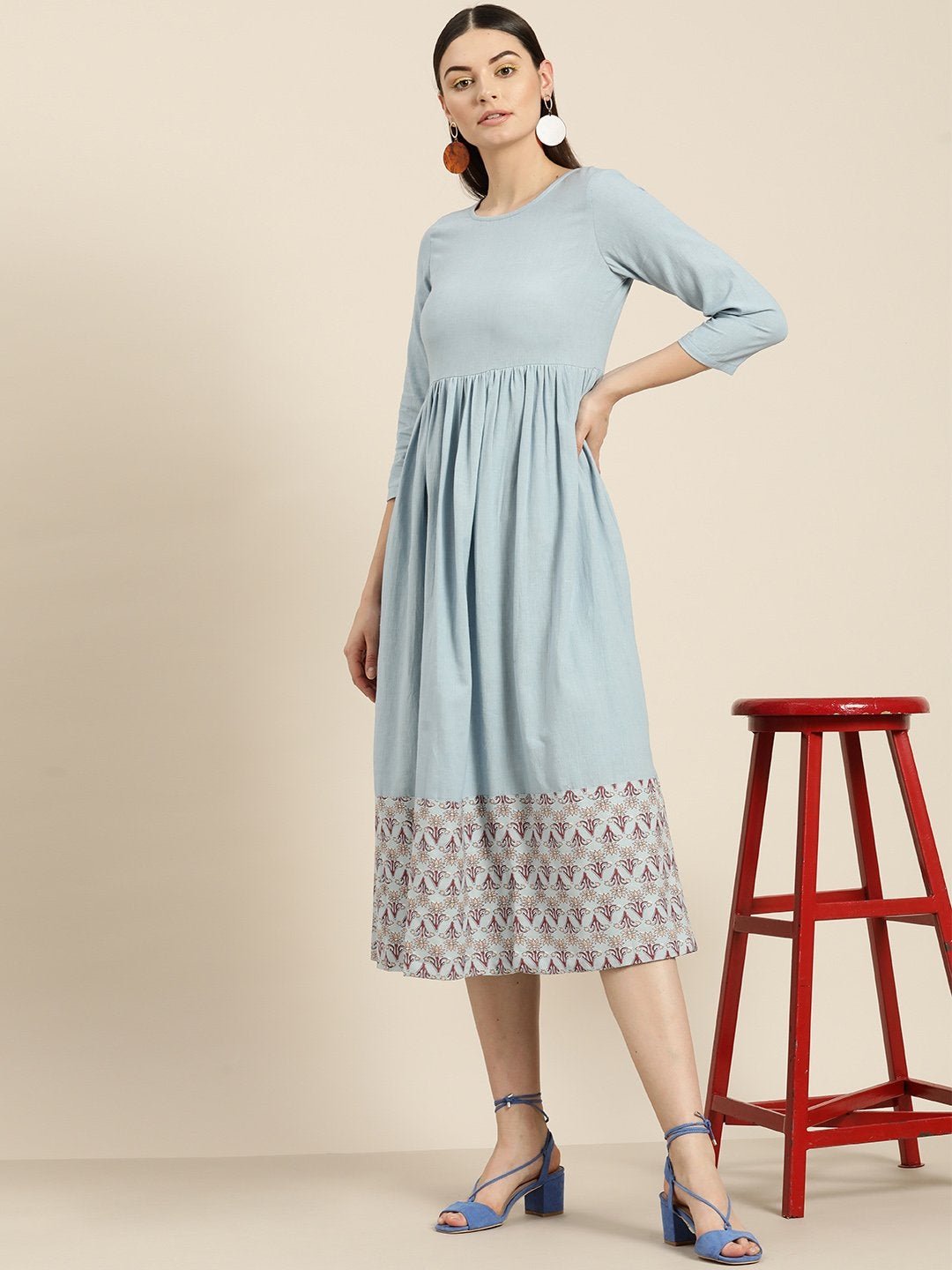 Women's Blue Floral Print Gathered Midi Dress