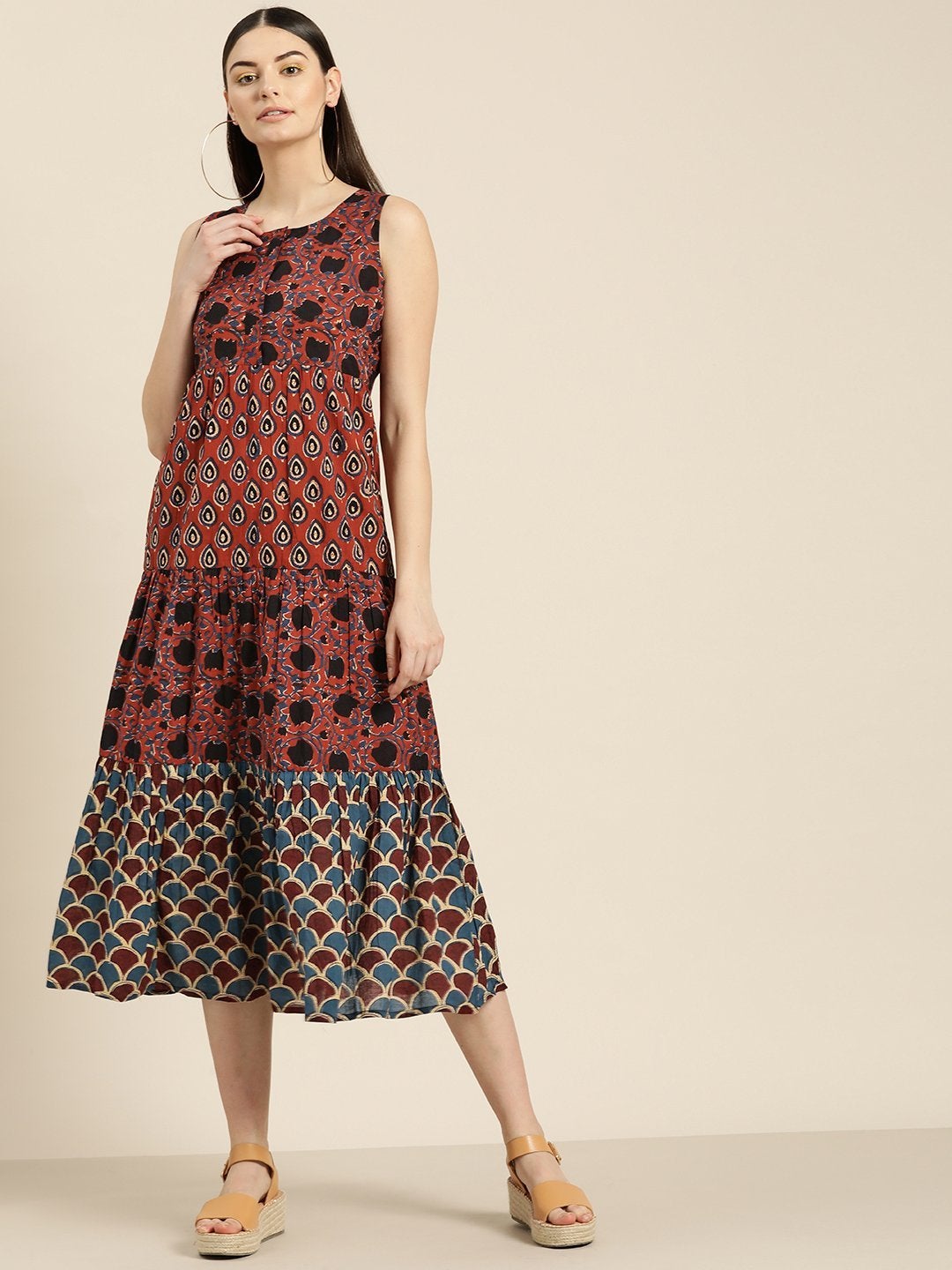 Women's Maroon Floral Sleeveless Tiered Dress