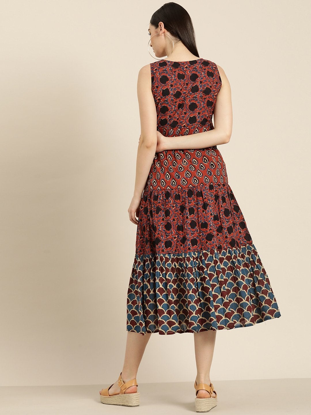Women's Maroon Floral Sleeveless Tiered Dress