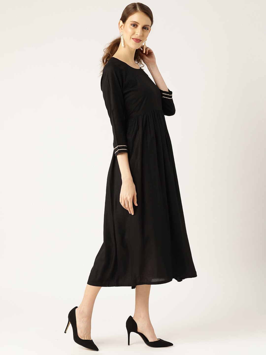 Women's Black Gathered Dress With Foil Print Scraf