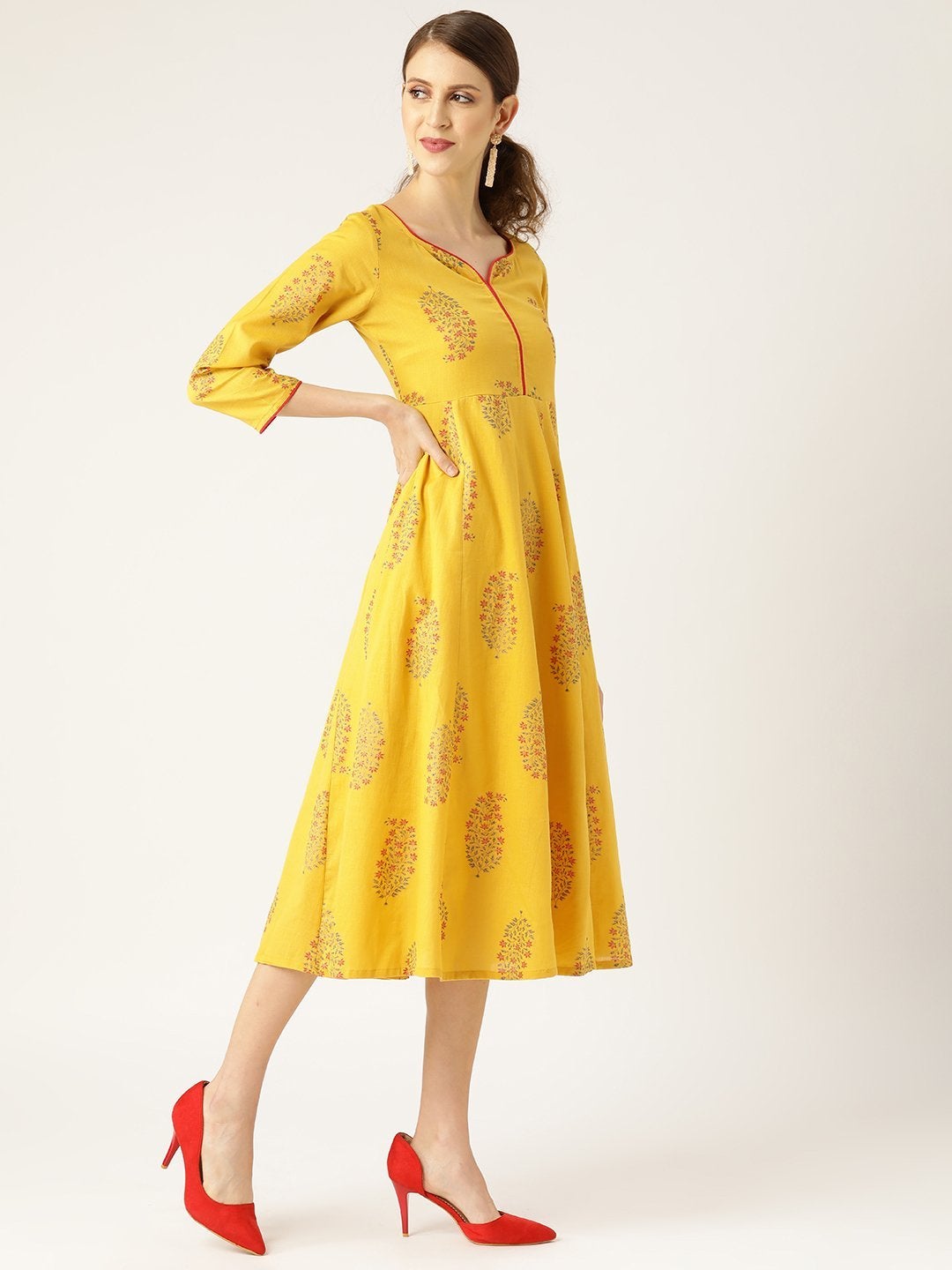 Women's Mustard Foil Print Sweetheart Neck Dress