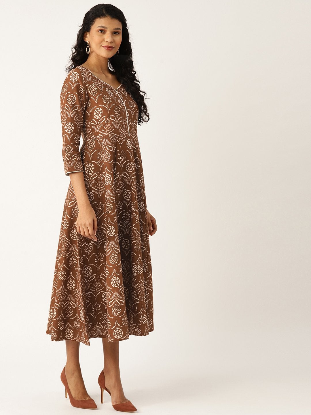 Women's Brown Floral Sweetheart Neck Flared Midi Dress