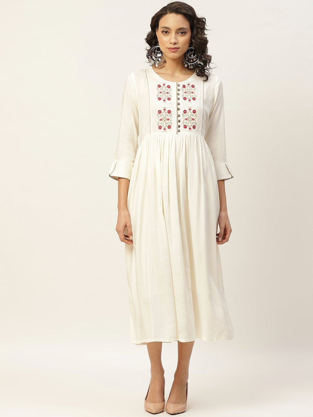 Women's Off White Floral Embroidery Gathered Dress