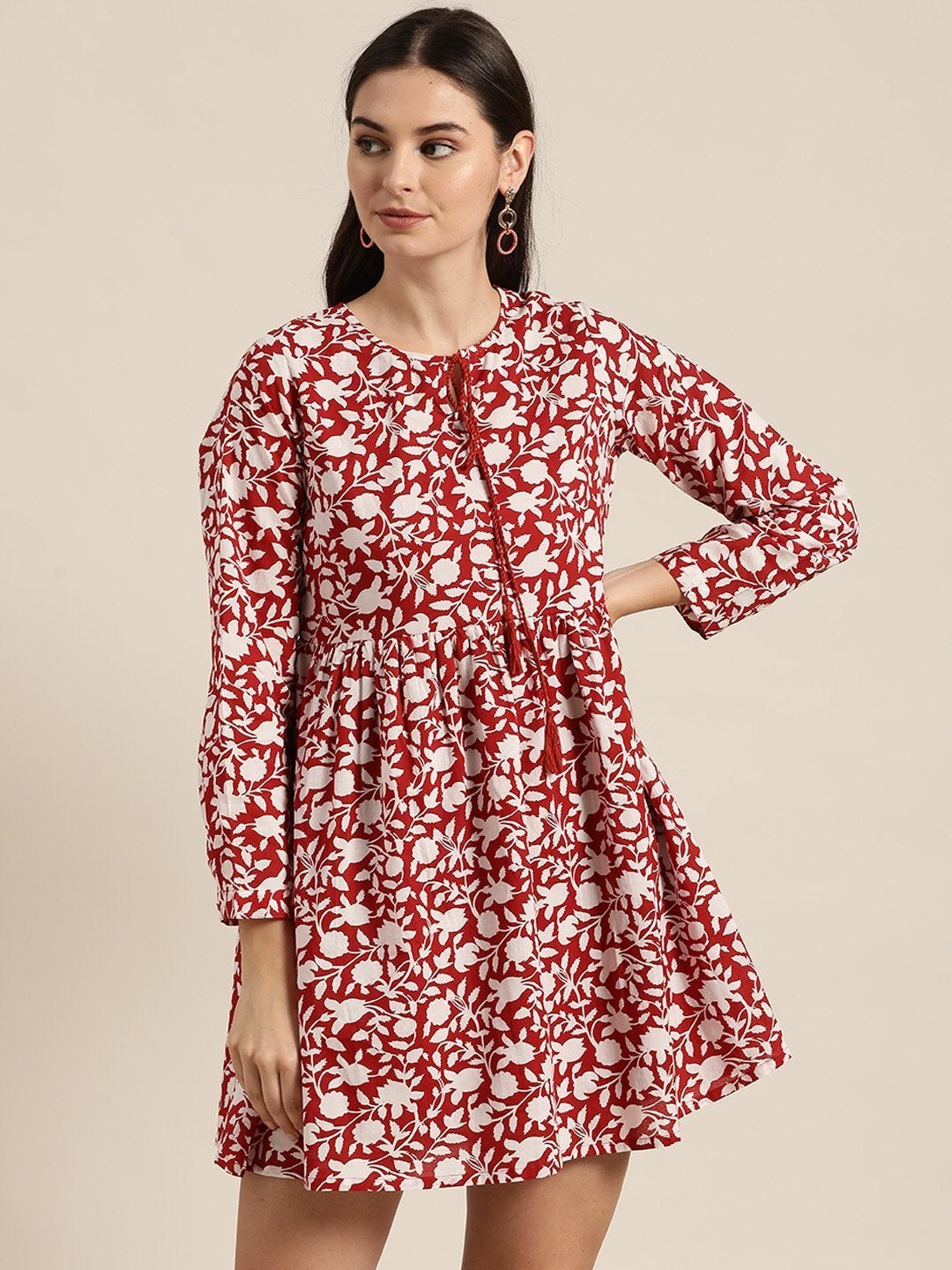 Women's Red Floral Gathered Short
